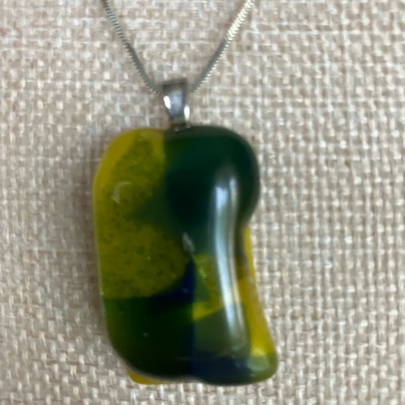 handcrafted Jewelry - Sterling stamped 925 Italy Handmade Green and Yellow Glass Pendant Necklace